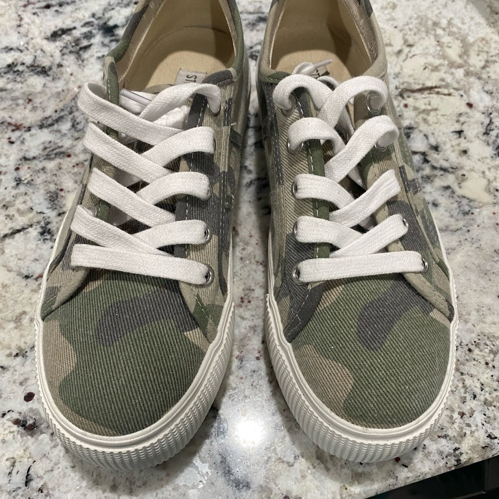 Steve Madden Women’s Platform Sneakers